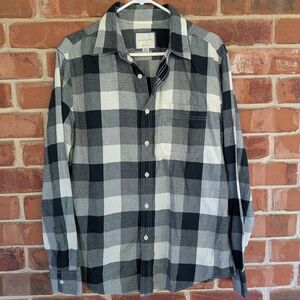 American Eagle Outfitters Black and White Checkered Shirt